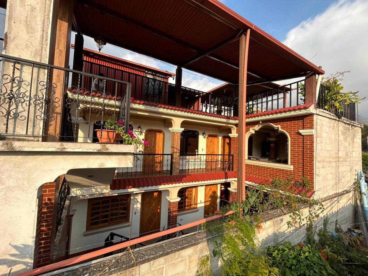 Posada Don Miguel Panajachel Exterior foto